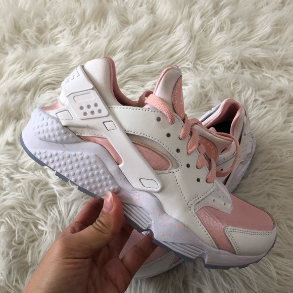 Nike Shoes - ✔️ New✔️ NIKEiD women's Air Huarache ~ 7.5
